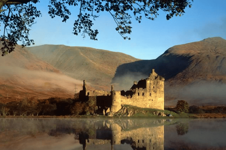 Depuis Édimbourg : journée à Oban, aux lochs et à InverarayD’Édimbourg : journée à Oban, au lochs et à Inveraray