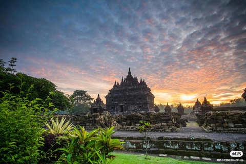 Yogyakarta : Prambanan sunset and Ramayana Ballet