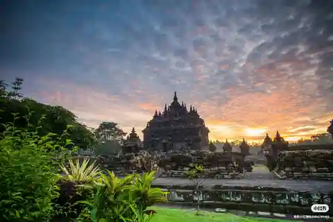 Yogyakarta : Prambanan sunset + Ramayana Ballet