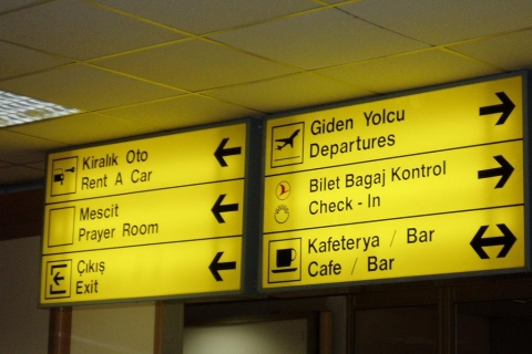 Traslado privado al aeropuerto de Antalya hacia o desde AlanyaTraslado privado de Alanya al aeropuerto de Antalya