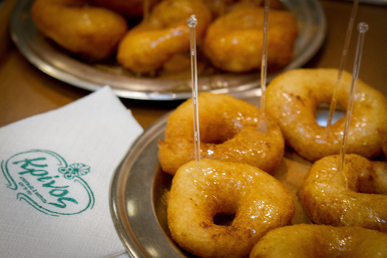 Atene: Tour a piedi per piccoli gruppi alla scoperta della cucina grecaTour a piedi per piccoli gruppi in francese