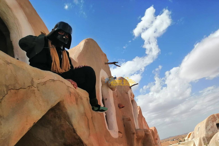 Vanuit Tunis en Hammamet: 2-daagse tour naar Ksar Ghilane en Tataouine