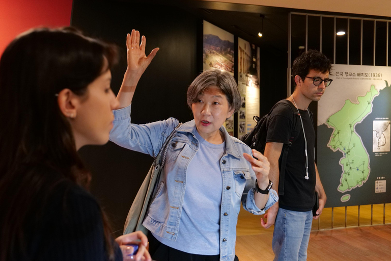 Seul: Wycieczka po historycznym miejscu więzienia Seodaemun z lokalnym ekspertemMroczna wycieczka po Korei: więzienie Seodaemun