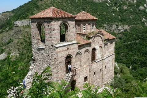 Von Plovdiv aus: Bachkovo Kloster & Asen Festung Tour