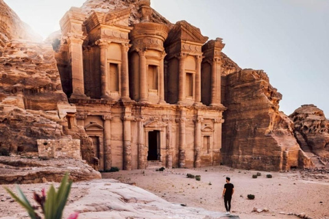 Da Amman: a Petra, Wadi Rum e Mar Morto Tour privato di 3 giorniCon alloggio - 3 giorni di Petra, Wadi Rum e Mar Morto