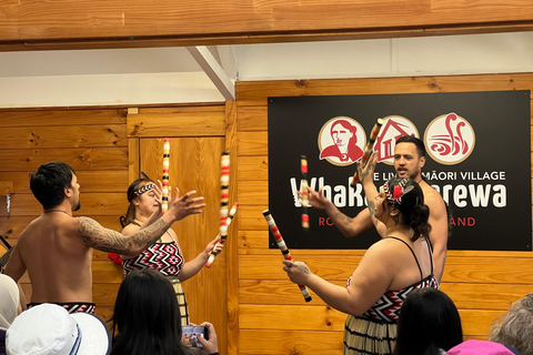 WHAKAREWAREWA - Das lebende Maori-Dorf - Gruppentour ab AKL