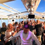 Helsinki: crociera di 4 ore con festa e DJ