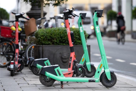 Varsovia: Pases turísticos Bolt para e-scootersPerno Varsovia: Pase de una Semana Turística con 168 horas de validez