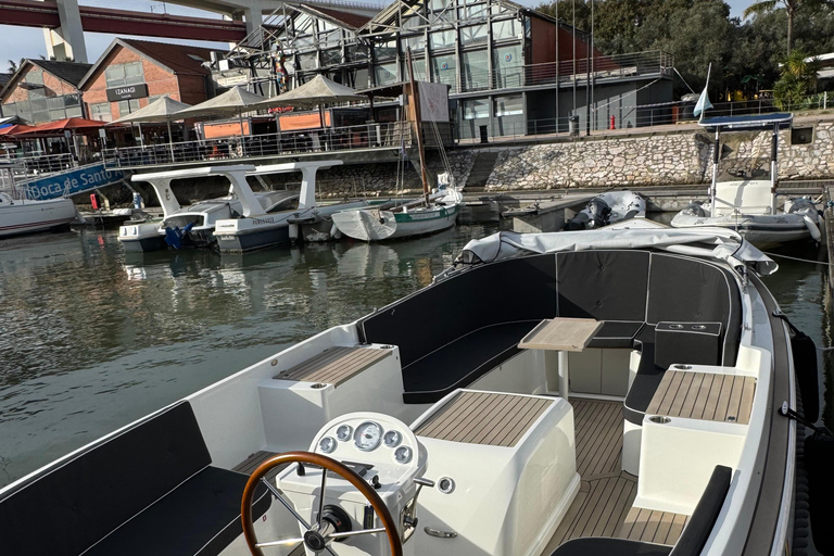 Lisbon: Pastel de Nata & Coffee Premium Boat Experience Lisbon – Sunset Porto Tonic Premium Boat Experience
