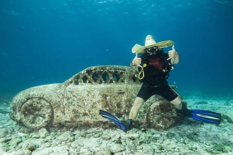Cancun: Beginner Scuba Diving at Underwater Museum