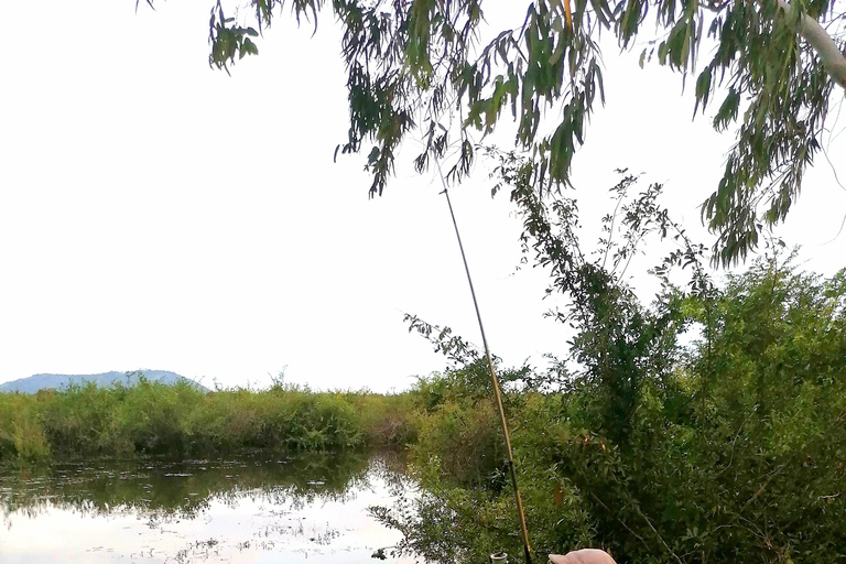 Siem Reap: pesca nelle risaie, nei villaggi di Siem Reap