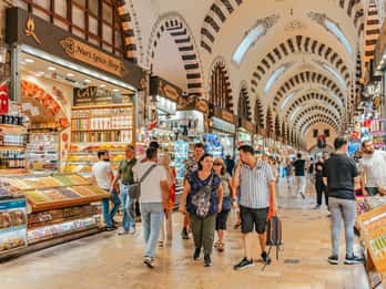 Istanbul: European and Asian Side Guided Foodie Walking Tour