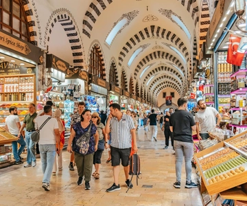 Istanbul: European and Asian Side Guided Foodie Walking Tour