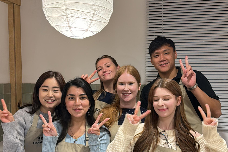 Séoul : cours de cuisine coréenne avec courses dans une épicerie locale