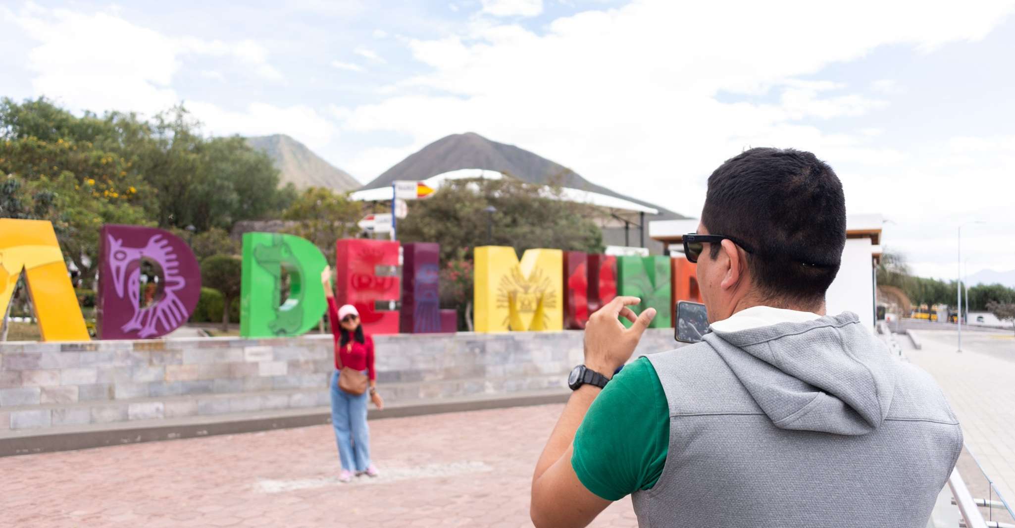 Quito-Mitad del Mundo,Monumento,MuseodelSol,Cráter Pululahua - Housity