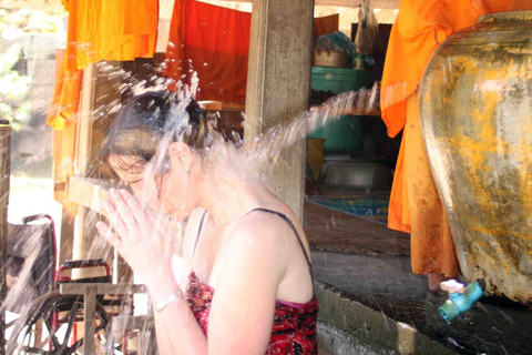 Siem Reap: 1-Hour Cambodian Buddhist Water Blessing