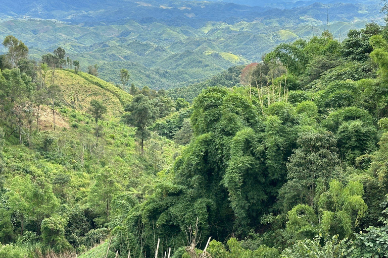 Aventura de 13 días en moto de Vietnam del Norte a LaosRuta en moto guiada de 13 días de Aventura del Norte de Vietnam a Laos