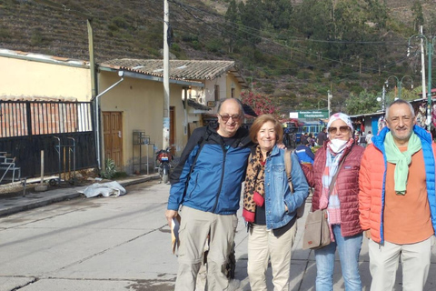 Trasferimento privato dalla Valle Sacra a Cusco