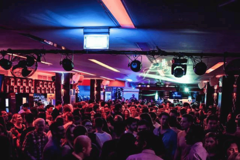 Club hopping through 3 popular Stuttgart clubs with a digital guide Stuttgart NightPass—club hopping through 3 popular clubs with a digital guide