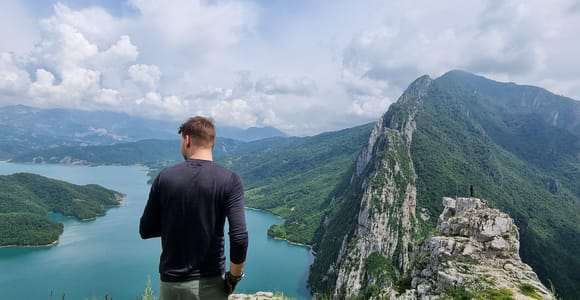From Tirana: Gamti Hike, Bovilla Lake & Kruja Day Trip