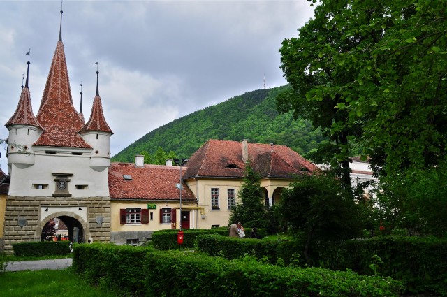 Visit Bucharest 12-Hour Tour of Peles, Dracula's Castle, Brasov in Shillong