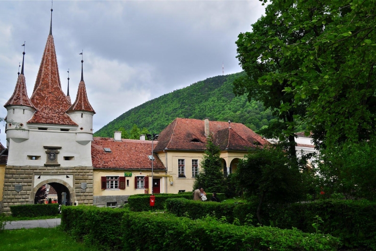Boekarest: 12-uur durende rondleiding door Peles, het kasteel van Dracula, BrasovBrasov en Dracula's kasteeltour