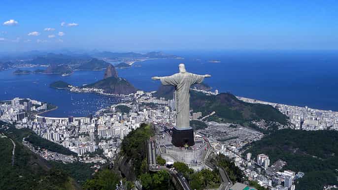 rio maracanã stadium christ the redeemer by rack railway
