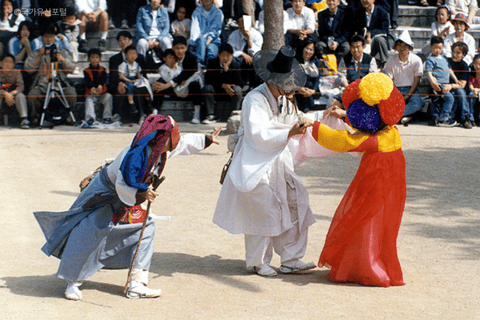 Busan: Traditional Music, Dance, and Cooking Tour