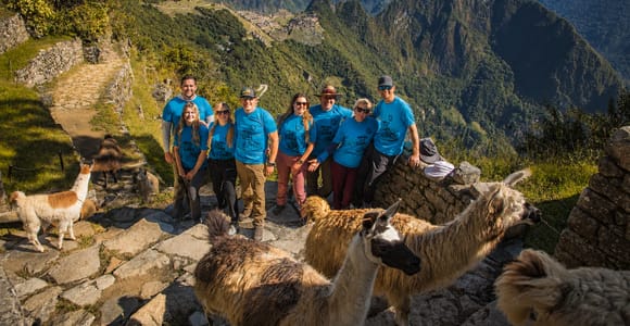 From Cusco: 1-Day Inca Trail Hike to Machu Picchu with Meals