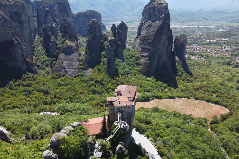 From Thessaloniki: Meteora Day Trip- Small Group