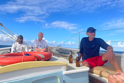 St. Kitts i Nevis: Schooner Alexander Hamilton Sailing ...