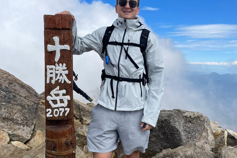 Hokkaido: Half Day Backcountry Hiking Tour with Onsen Hokkaido:Half Day Backcountry Hiking Tour with Onsen