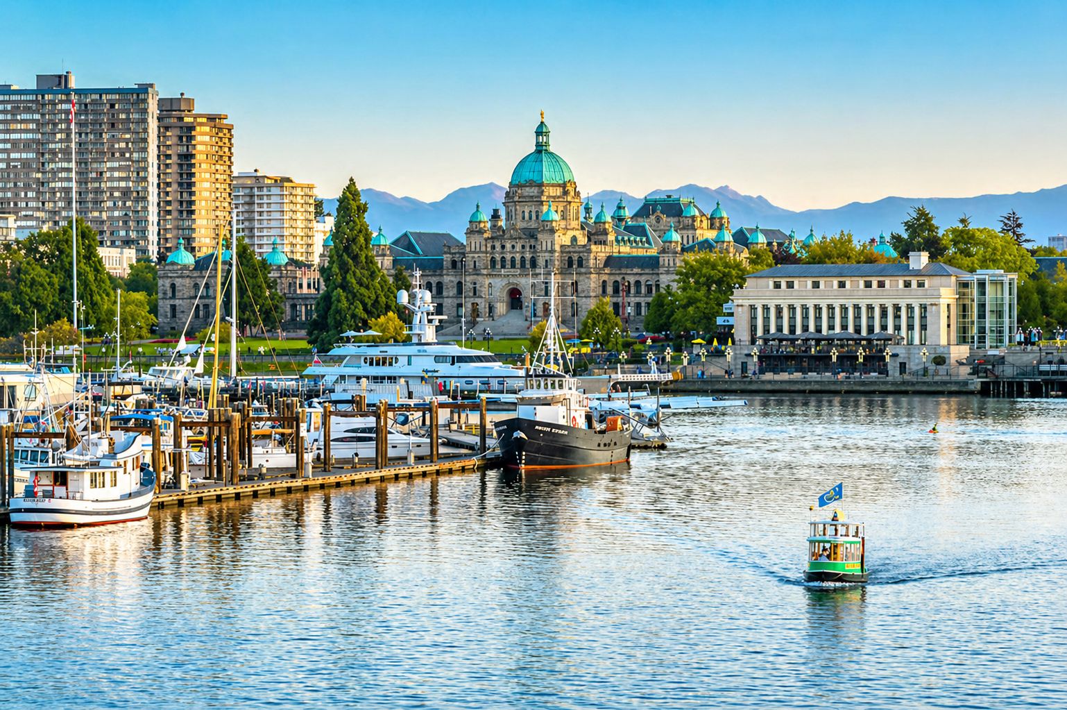 Von Vancouver aus: Victoria, BC Ferry, Butchart Gardens Tour