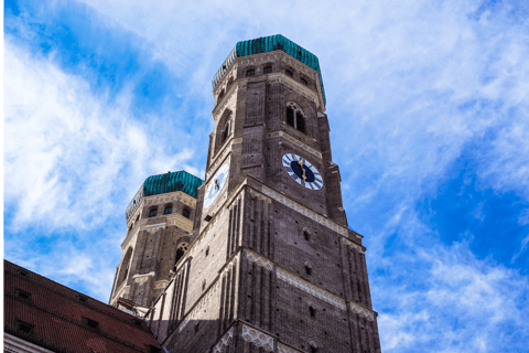 Munich: Old Town Highlights including Town Hall, Hofbräuhaus, Viktualienmarkt