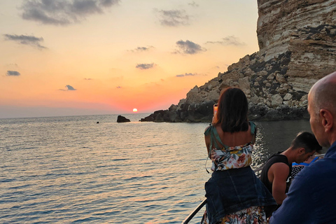 Lampedusa: Sunset with Aperitif, Night Baths and Dinner