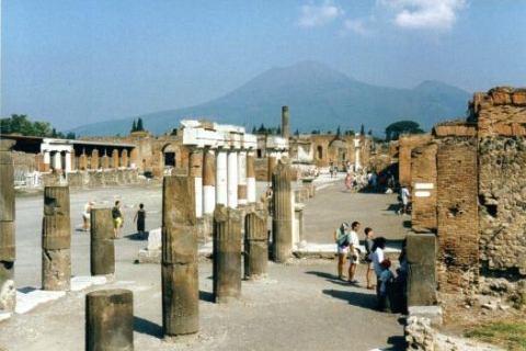 Ab Neapel: Landausflug nach Pompeji, Positano und Sorrent
