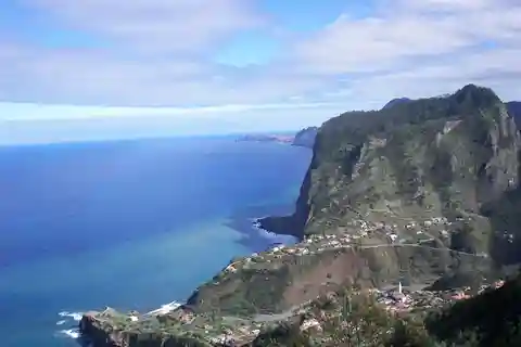 Madeira: tour di 6 ore di Santana di un giorno intero