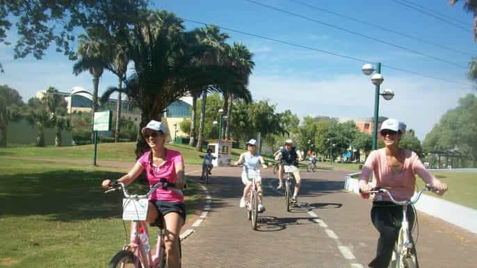 tel aviv yarkon park and port bike tour