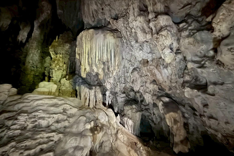 Khao Sok: Overnight Raft House Cheow Lan Lake & Coral Cave Option 1: Join Trip Raft House with Fan & *Shared Bathroom