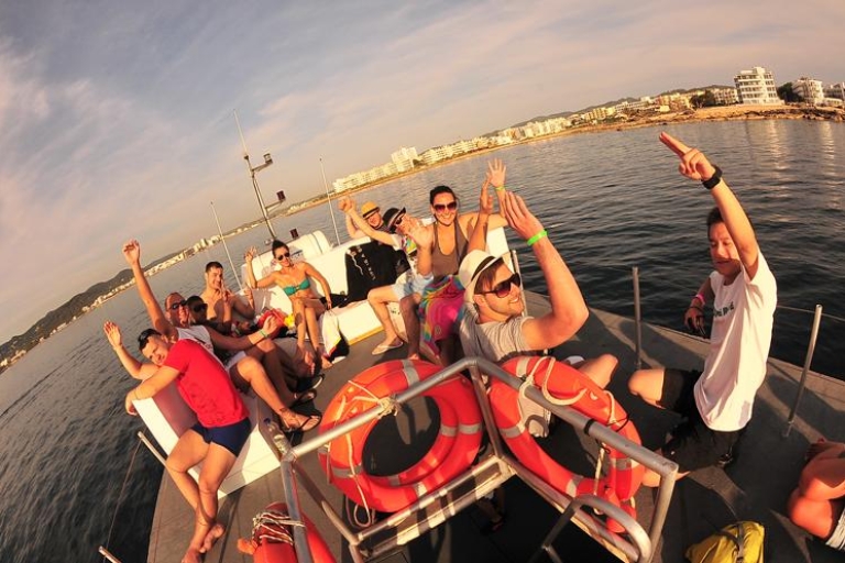 Ibiza: 2,5-godzinny prywatny rejs statkiem o zachodzie słońca dla dużych grupIbiza: 3-godzinny prywatny rejs statkiem o zachodzie słońca dla dużych grup