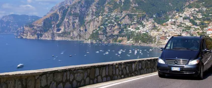 Die Amalfiküste: Private Limousinen-Tagestour ab Neapel