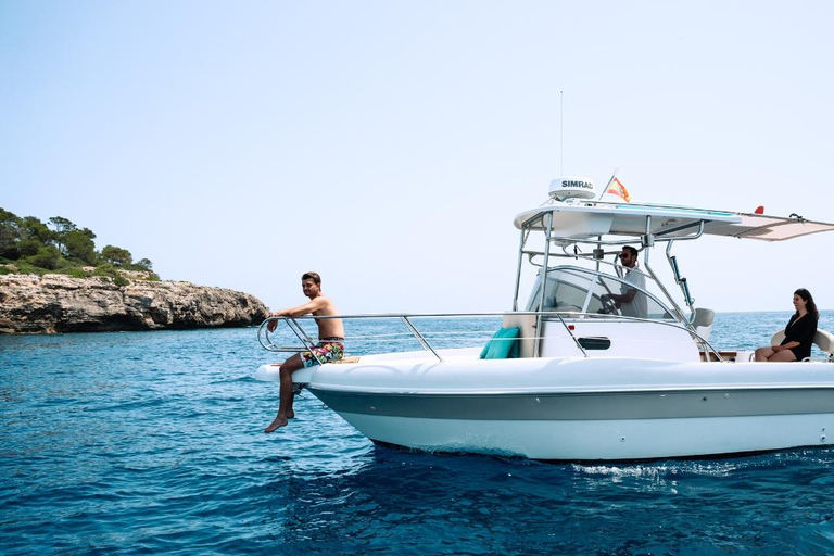 Boat trip through the coves of southeast Mallorca Boat Trip through the coves of southeastern Mallorca