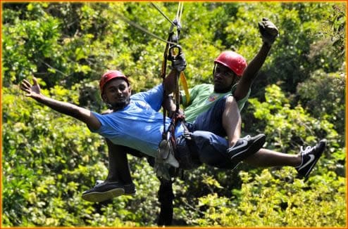 Roatan Island: Half-day Eco-walk, Zip-line & Beach Tour 