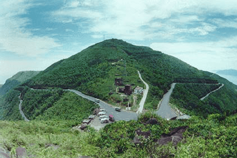 Hai Van Pass & Hue Imperial City Tour von Hoi An/ Da NangPrivatwagen (nur Fahrer und Transport)