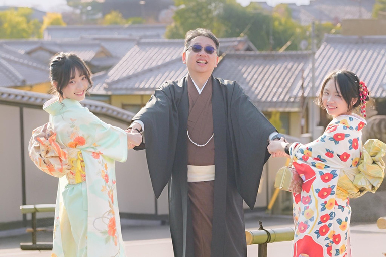 Kyoto: Luxury Kimono Photoshoot With ProfessionalPhotography