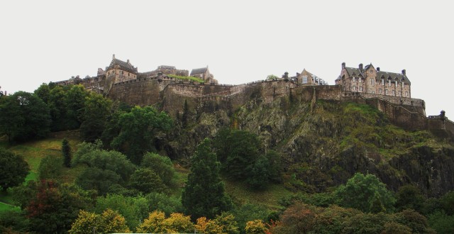 Edinburgh Uncovered Private 3-Hour Group Tour