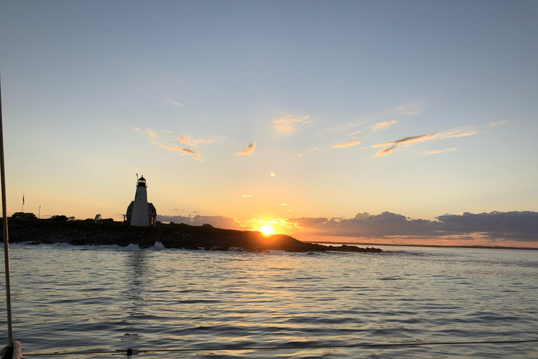 Portland: Private 4-hr Extended Sunset Sail Experience