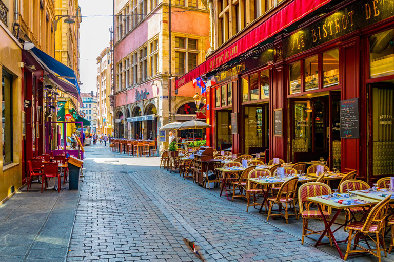 Lyon: Private City Tour by Car with Driver, Bouchons & Views