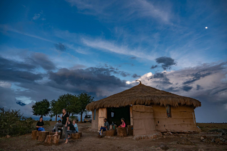 Moshi, Tanzania: Yoga i solnedgången