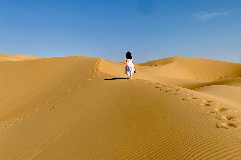 From Muscat: 2-Day Wadi Bani Khalid & Wahiba Sands Tour